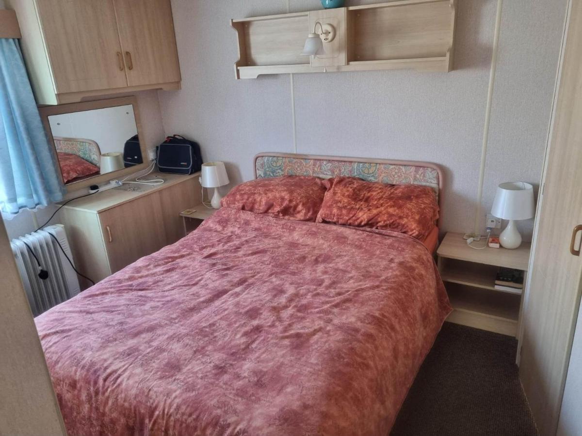 Tm8 6 Berth 2 Bedroom Caravan P แชเปิลเซนต์เลนเนิร์ดส์ ภายนอก รูปภาพ