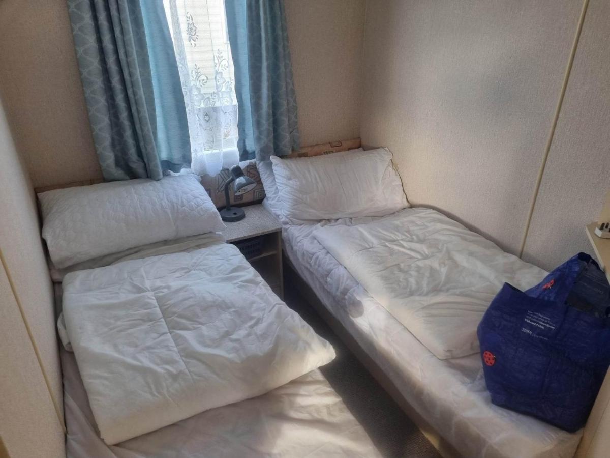 Tm8 6 Berth 2 Bedroom Caravan P แชเปิลเซนต์เลนเนิร์ดส์ ภายนอก รูปภาพ